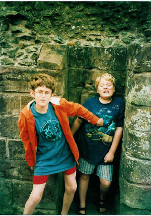 boysatmontgomerycastle2003.jpg